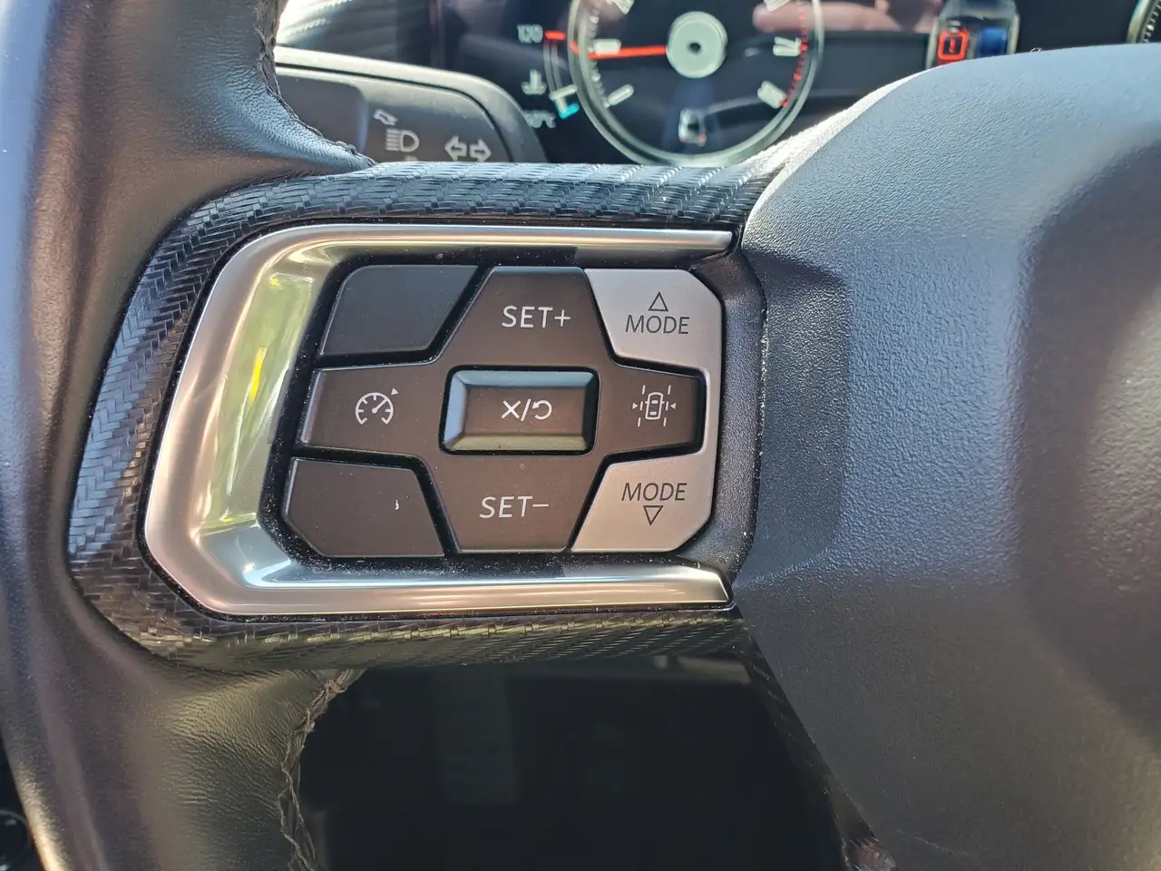 Ford Mustang - Image 17