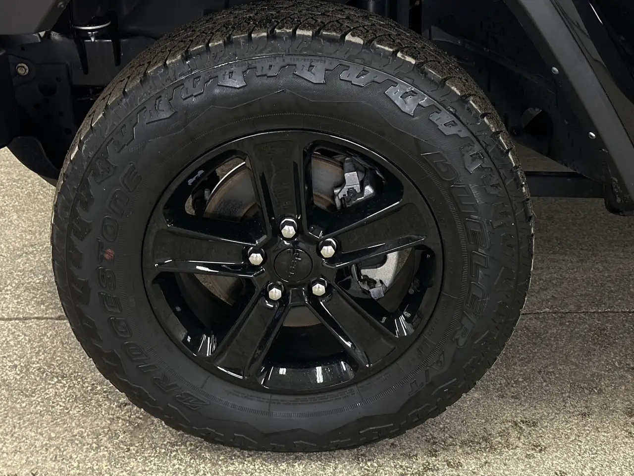 Jeep Wrangler - Image 26