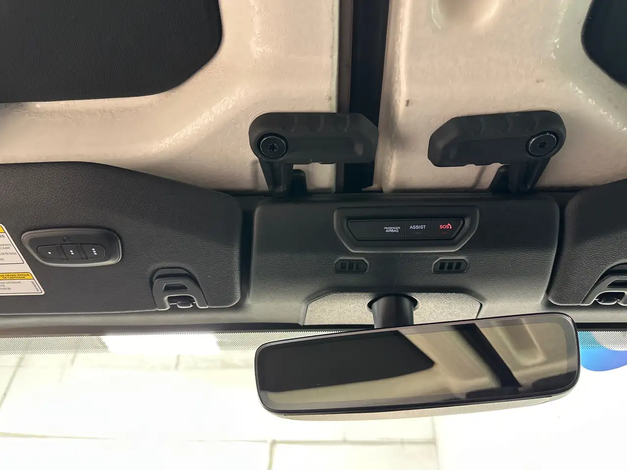 Jeep Wrangler - Image 21