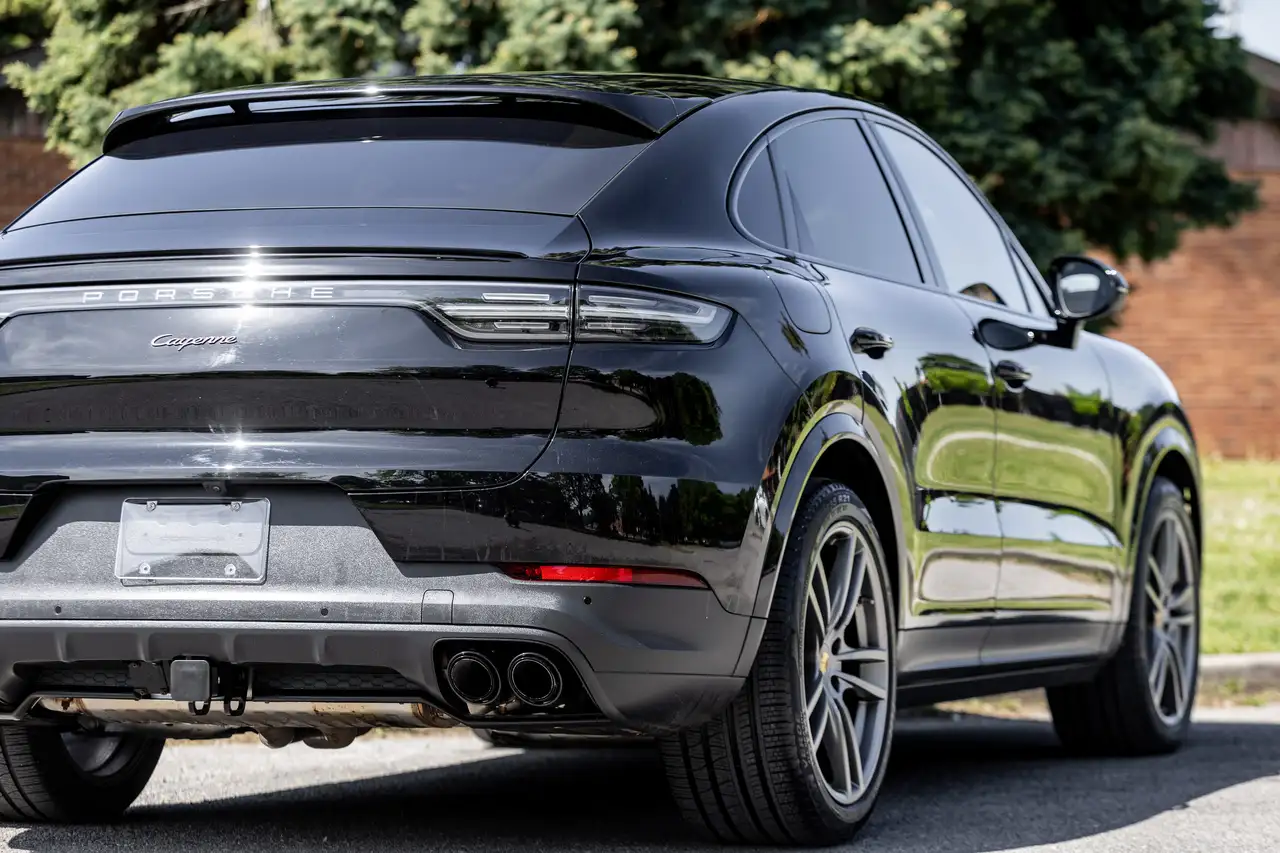 Porsche Cayenne - Image 15