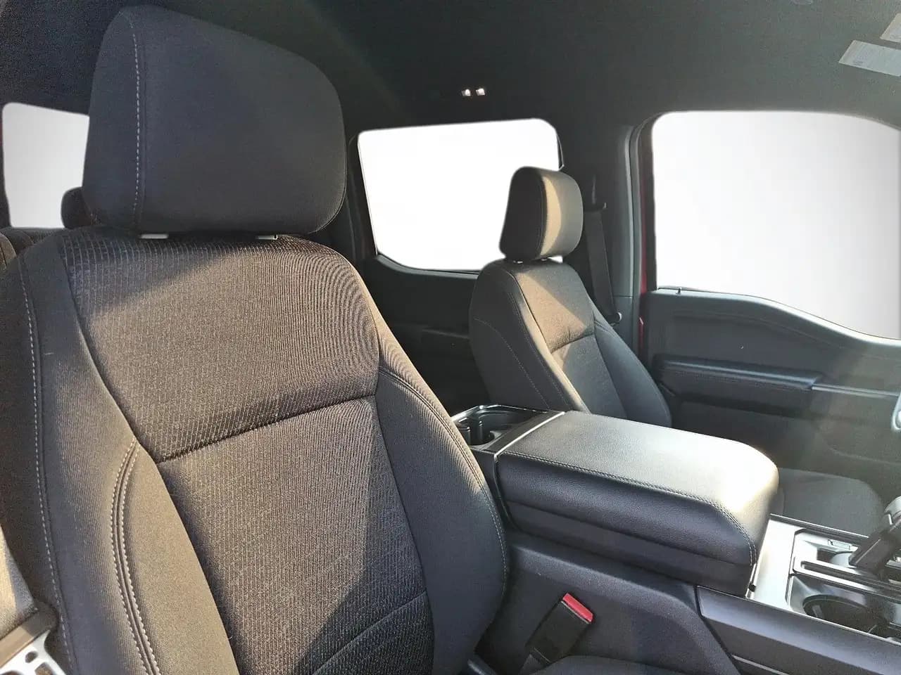 Ford F-150 - Image 8