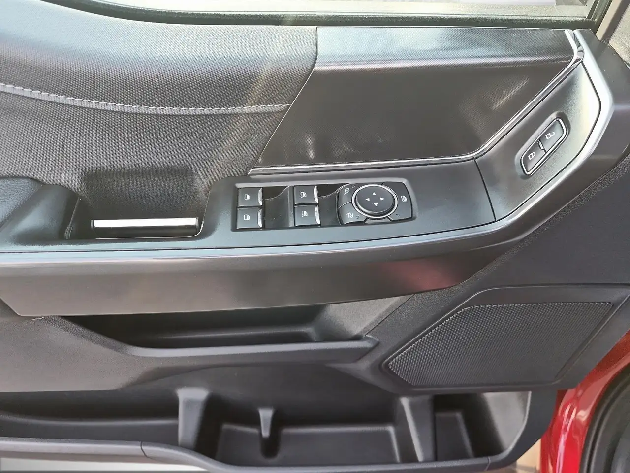 Ford F-150 - Image 10
