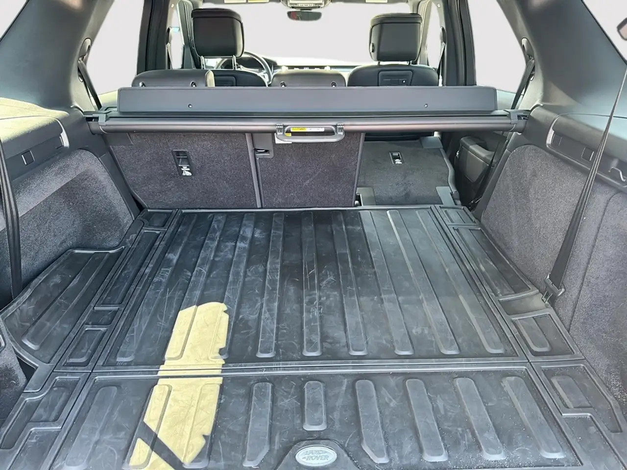 Land Rover Discovery - Image 7