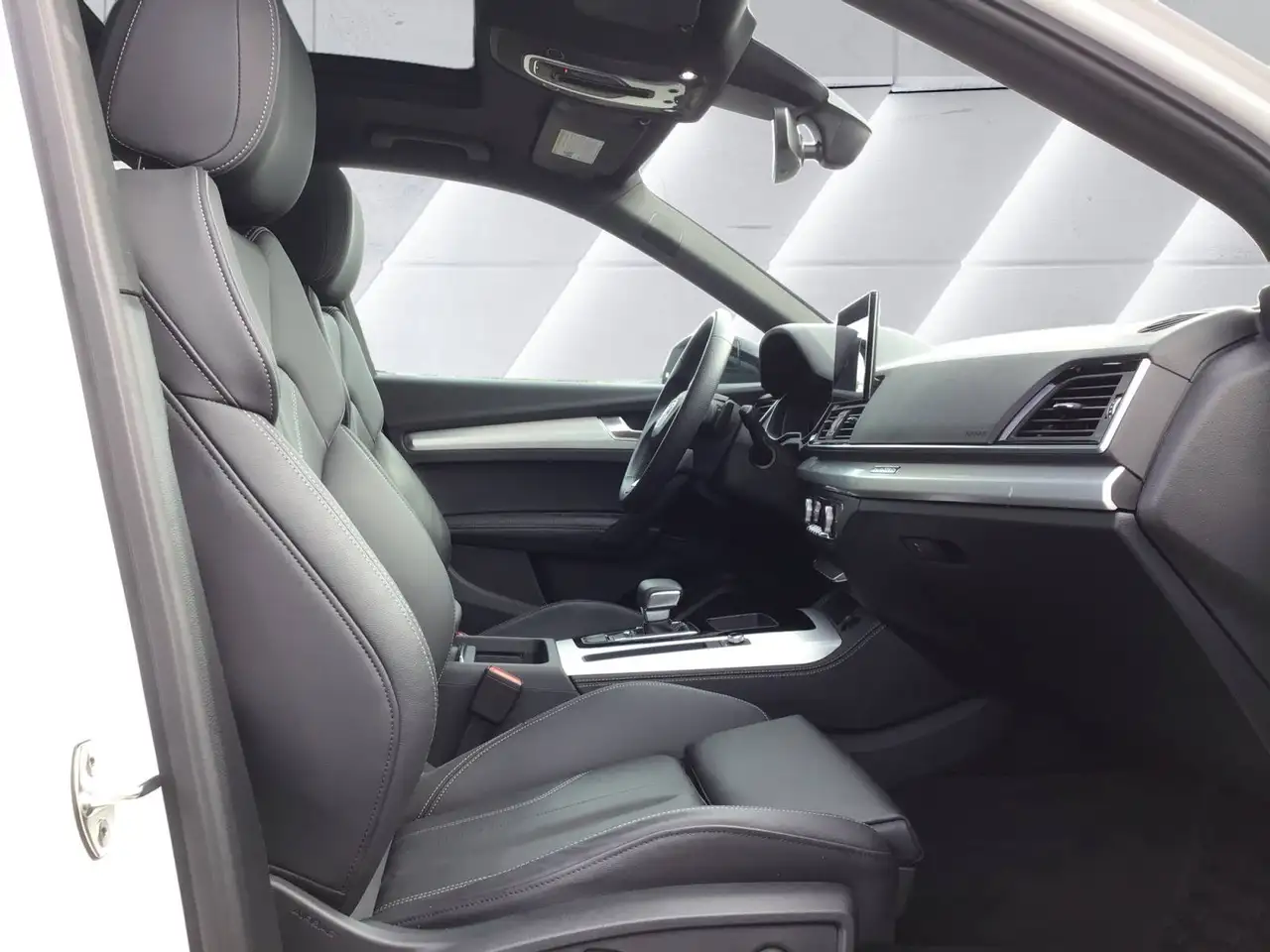 Audi Q5 - Image 13