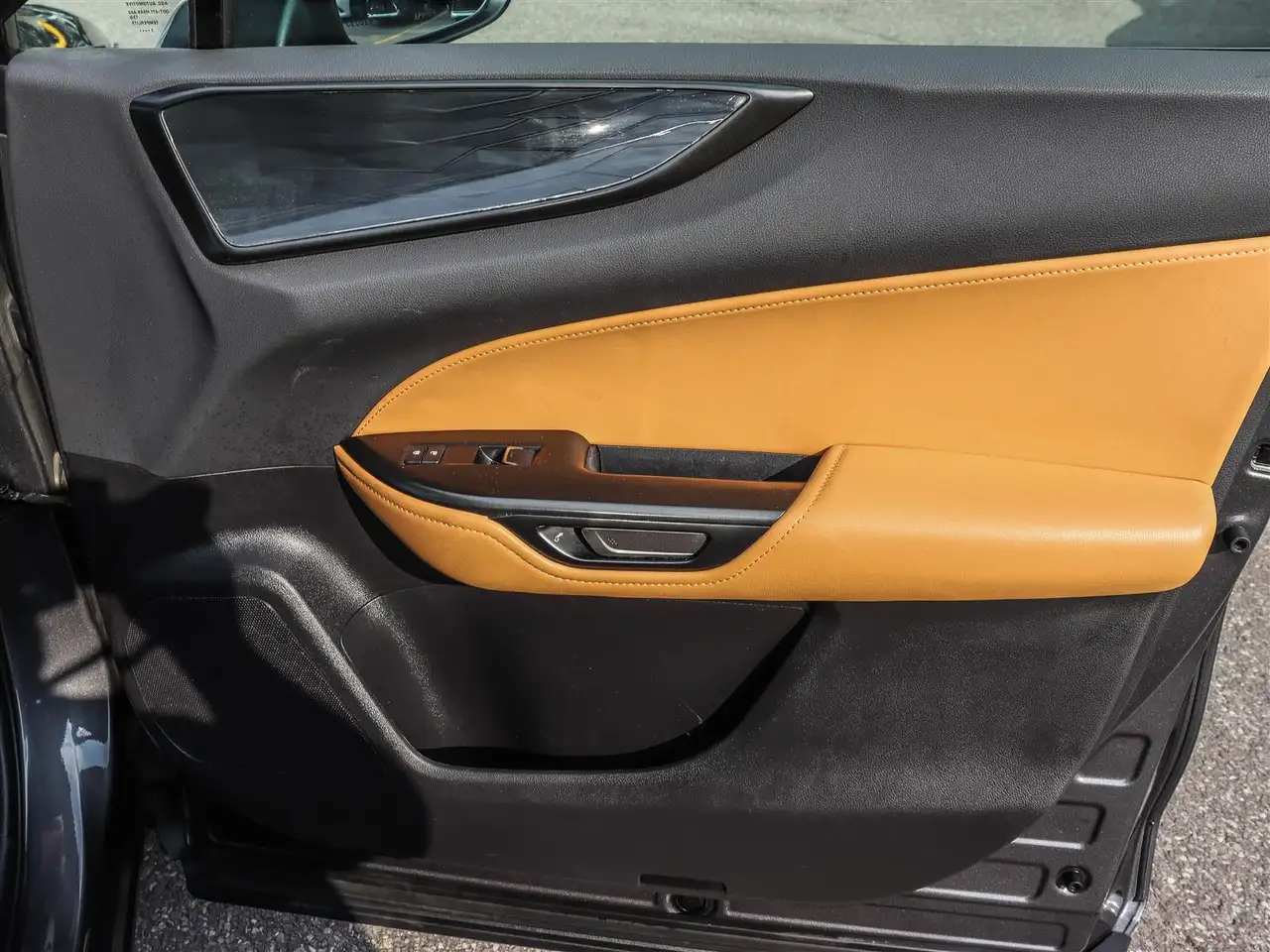 Lexus NX 350 - Image 20