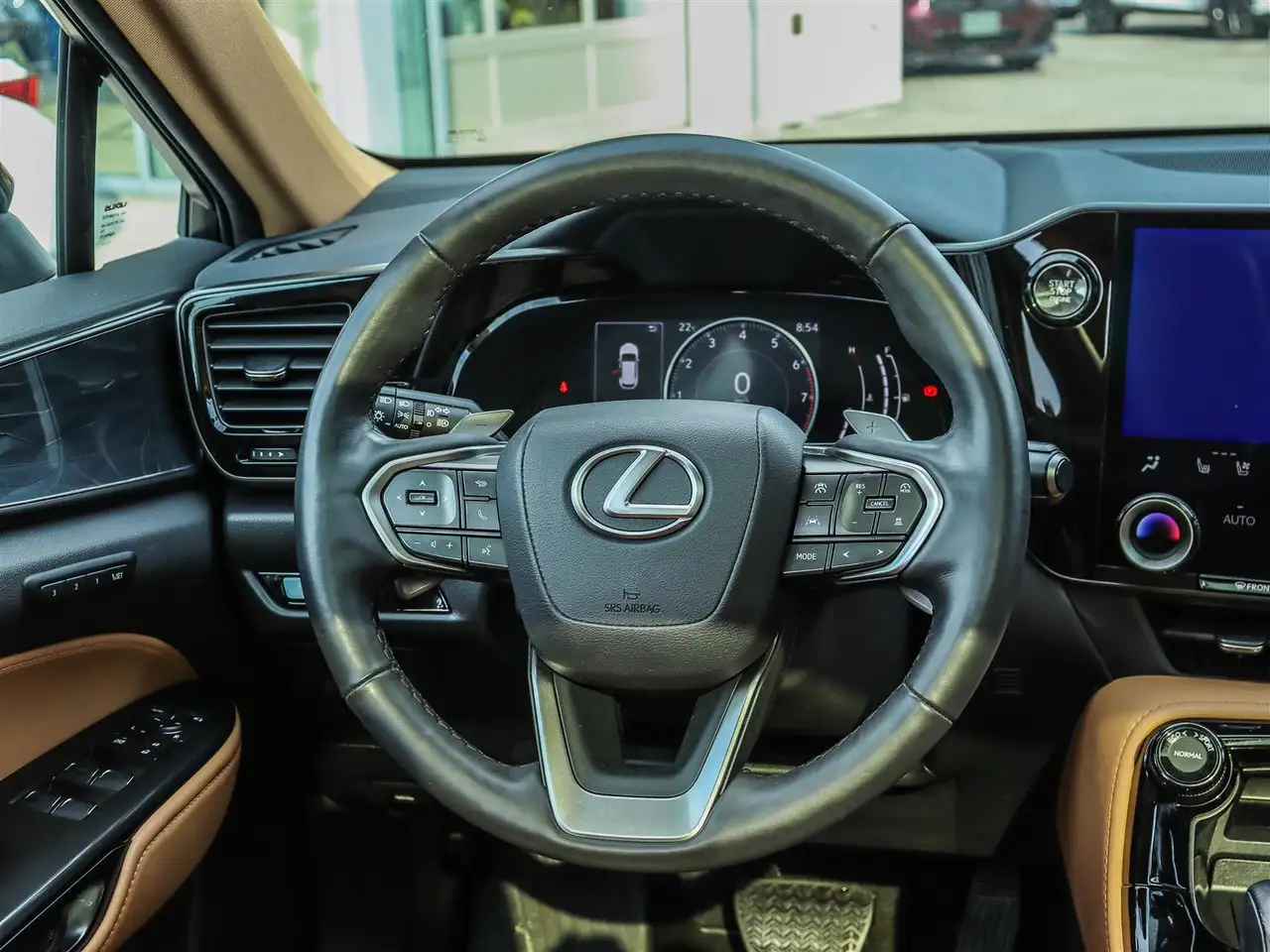 Lexus NX 350 - Image 14