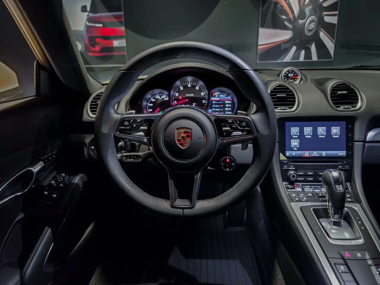 Porsche 718 Cayman - Image 12
