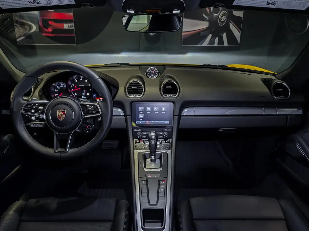 Porsche 718 Cayman - Image 17