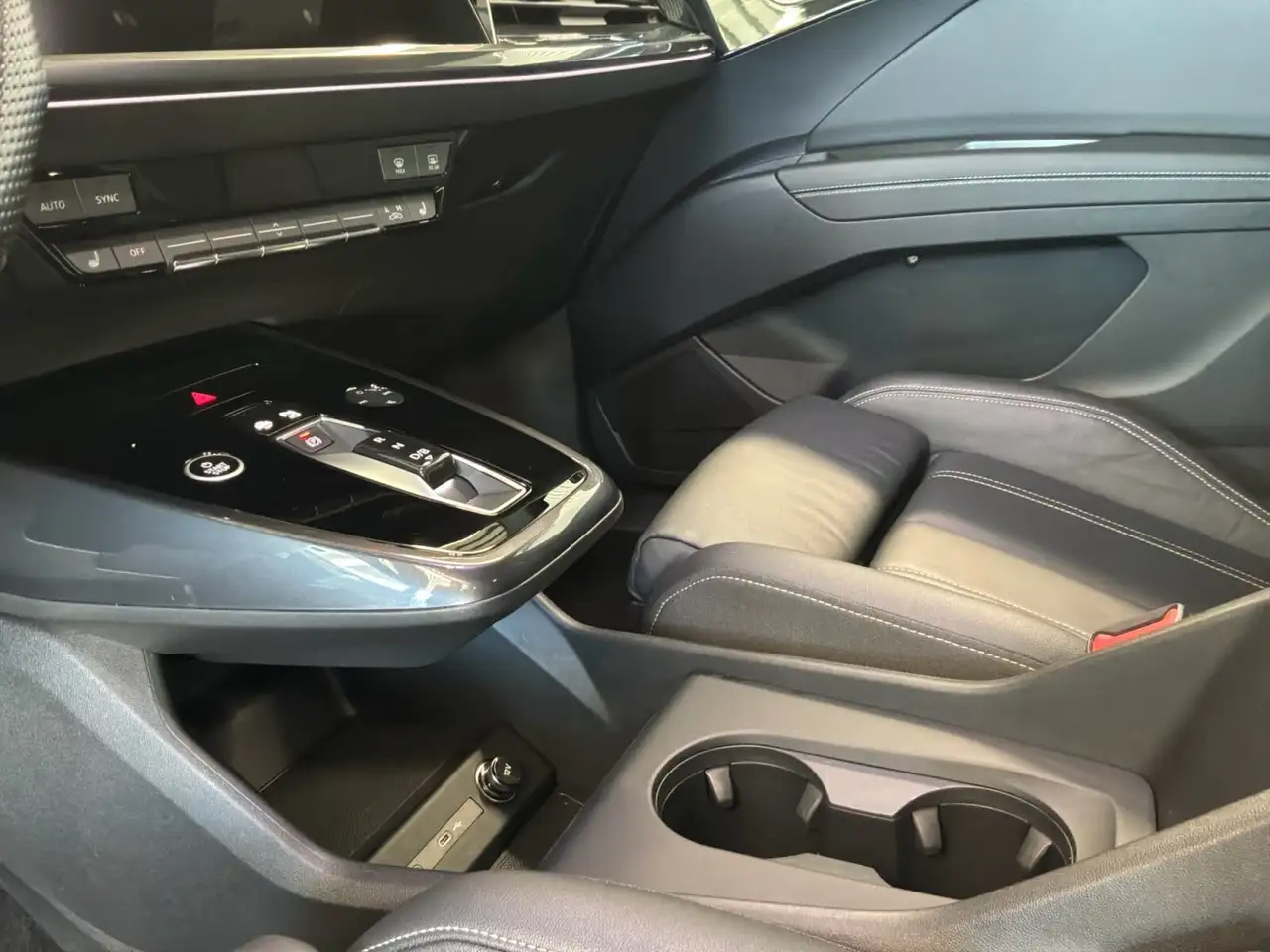 Audi Q4 e-tron - Image 26