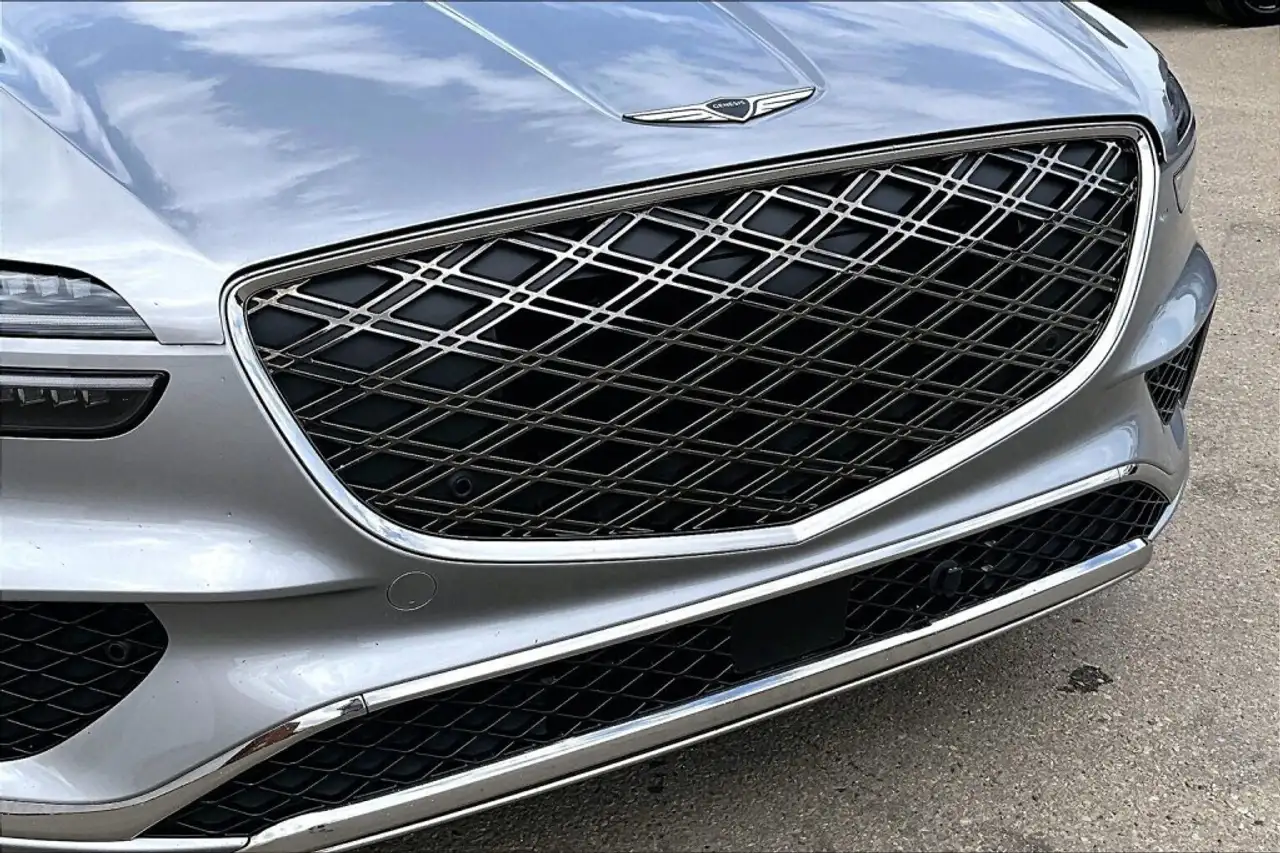 Genesis GV70 - Image 31