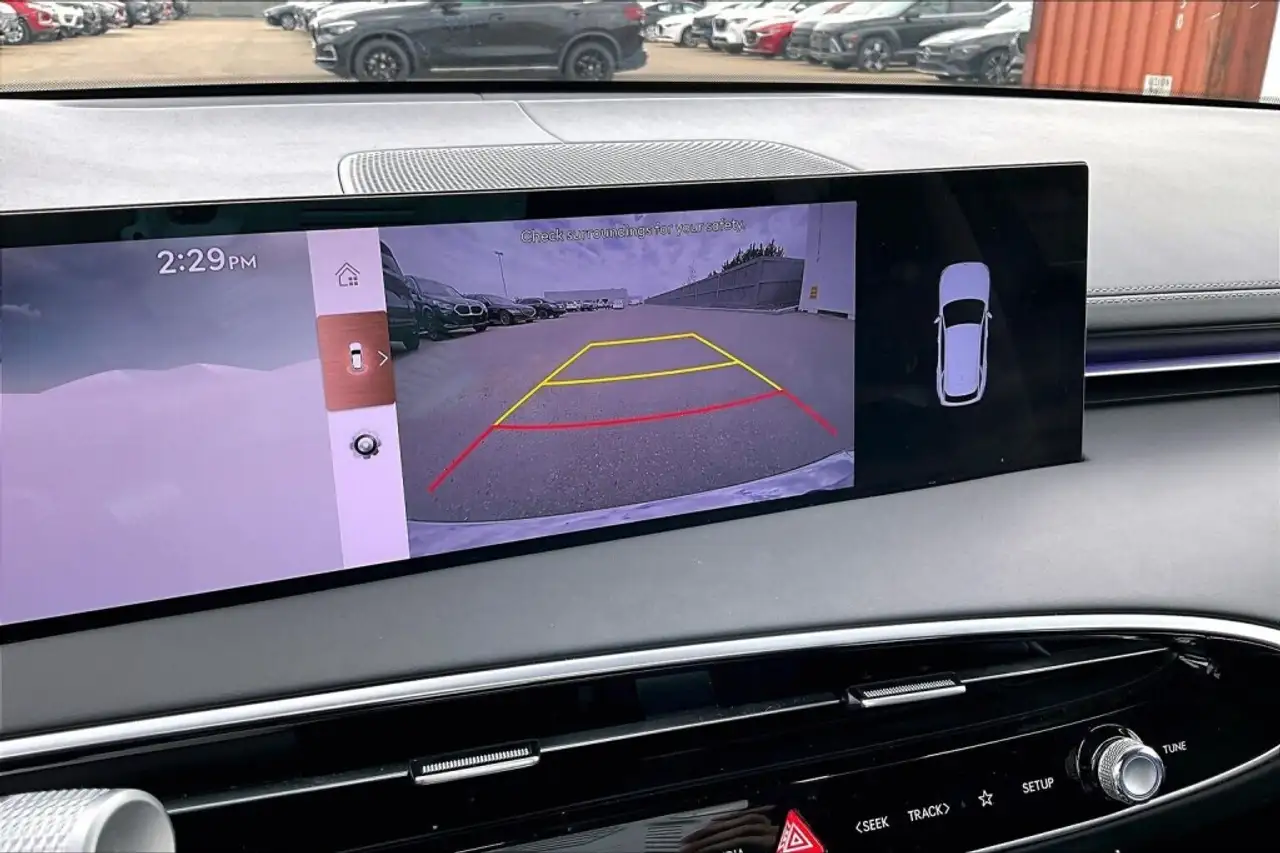 Genesis GV70 - Image 21