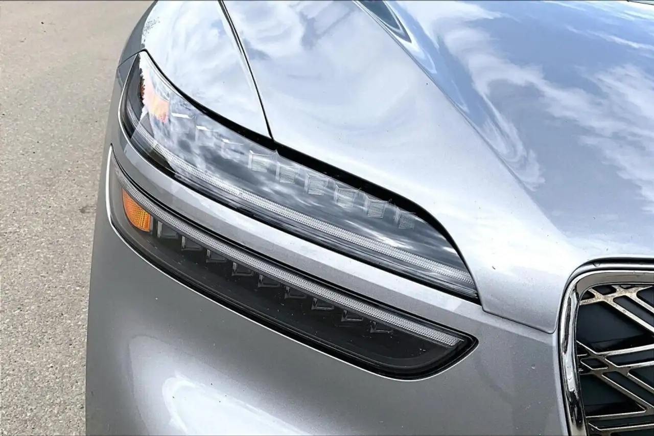 Genesis GV70 - Image 29