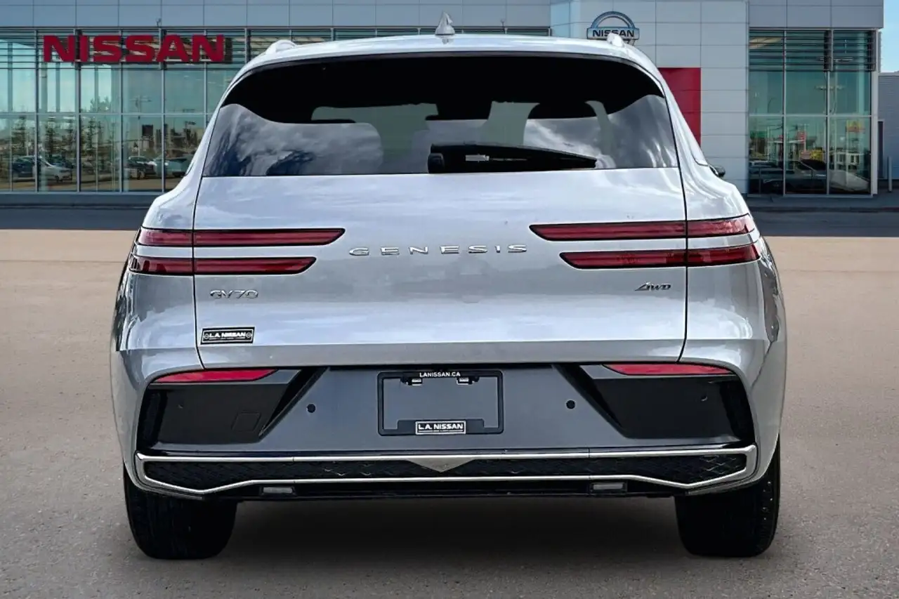 Genesis GV70 - Image 4
