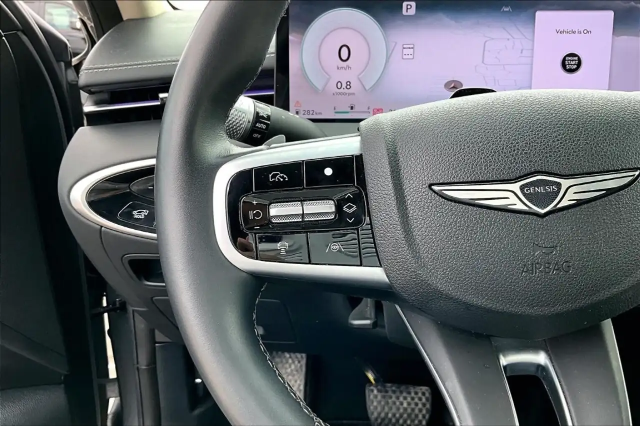 Genesis GV70 - Image 18