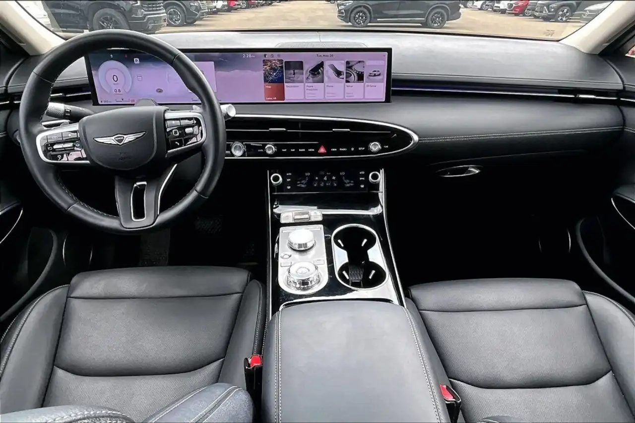 Genesis GV70 - Image 15