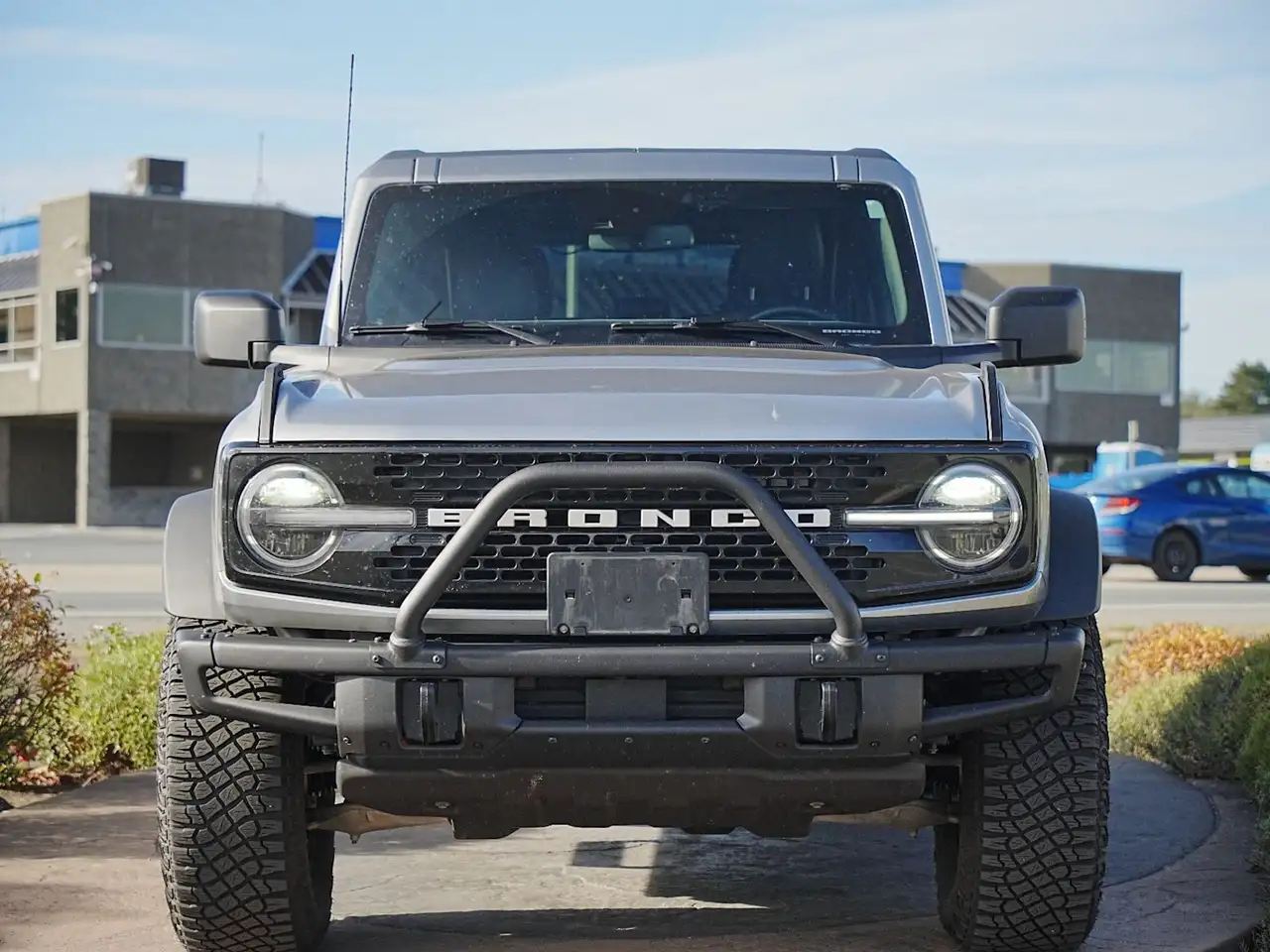 Ford Bronco - Image 2