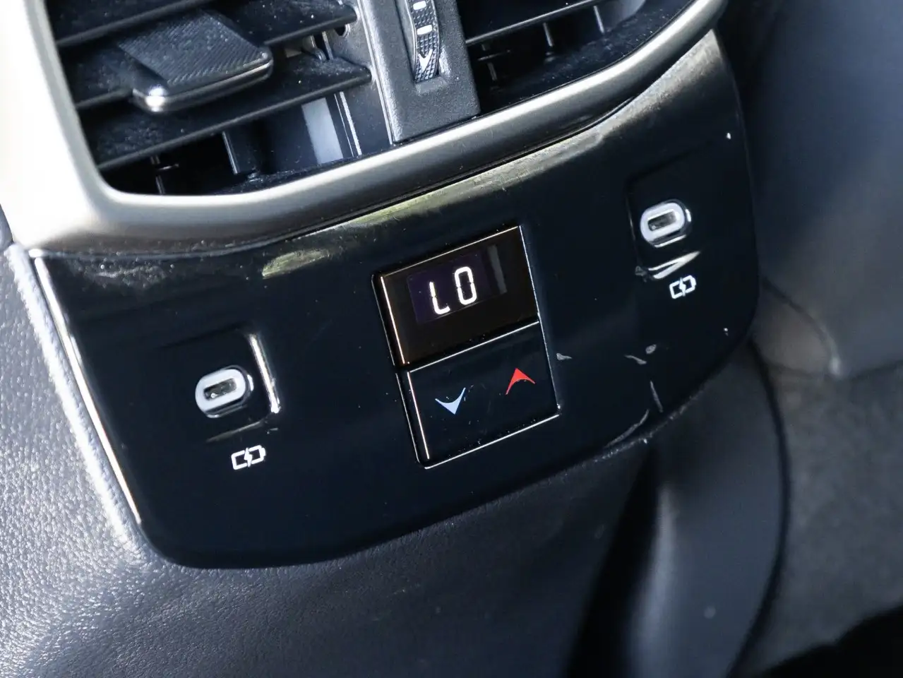 Lexus RX - Image 25