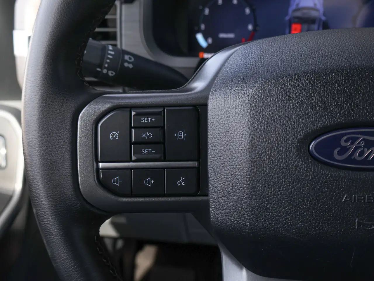 Ford F-150 - Image 27
