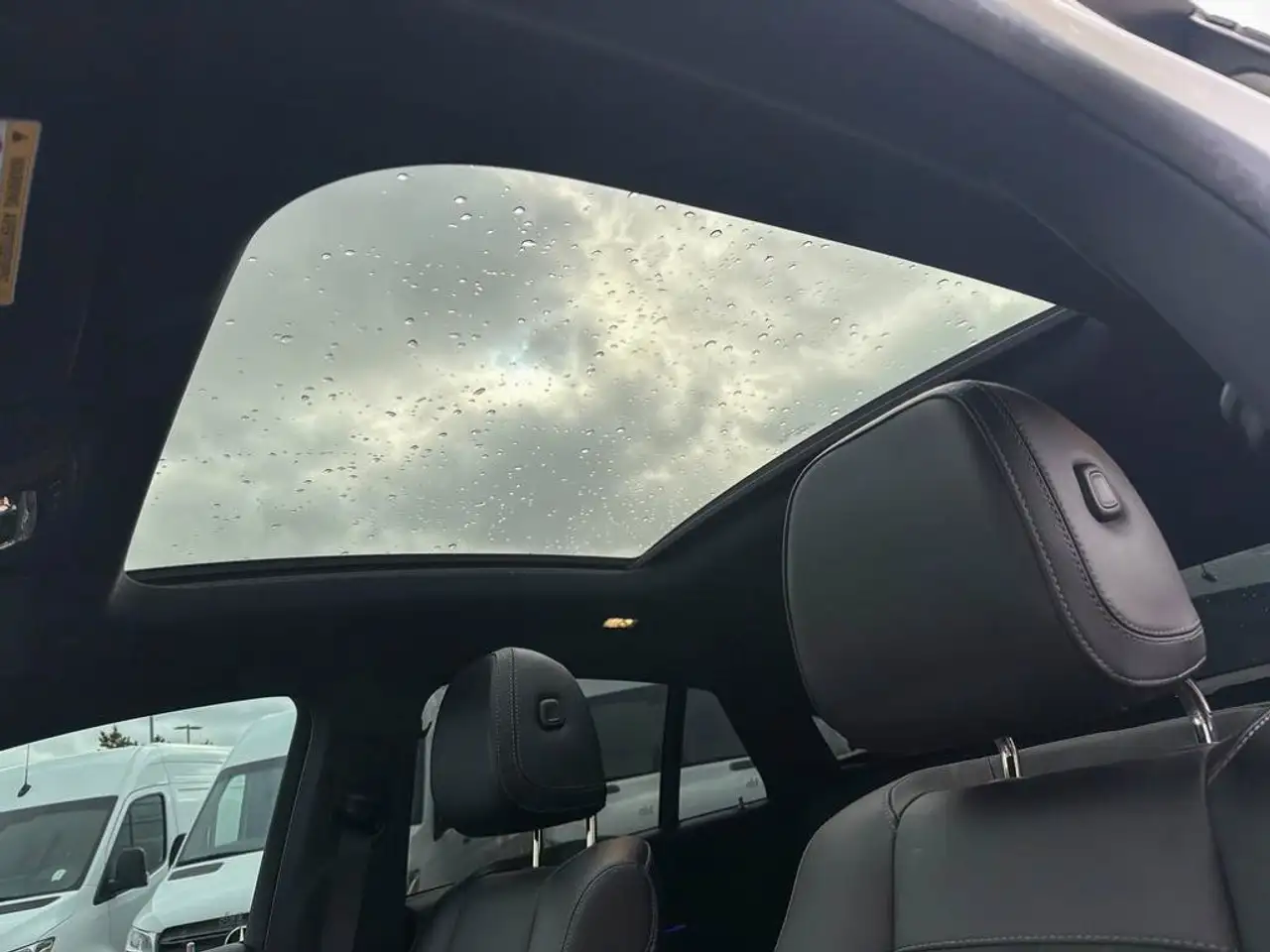 Mercedes-Benz GLE - Image 13