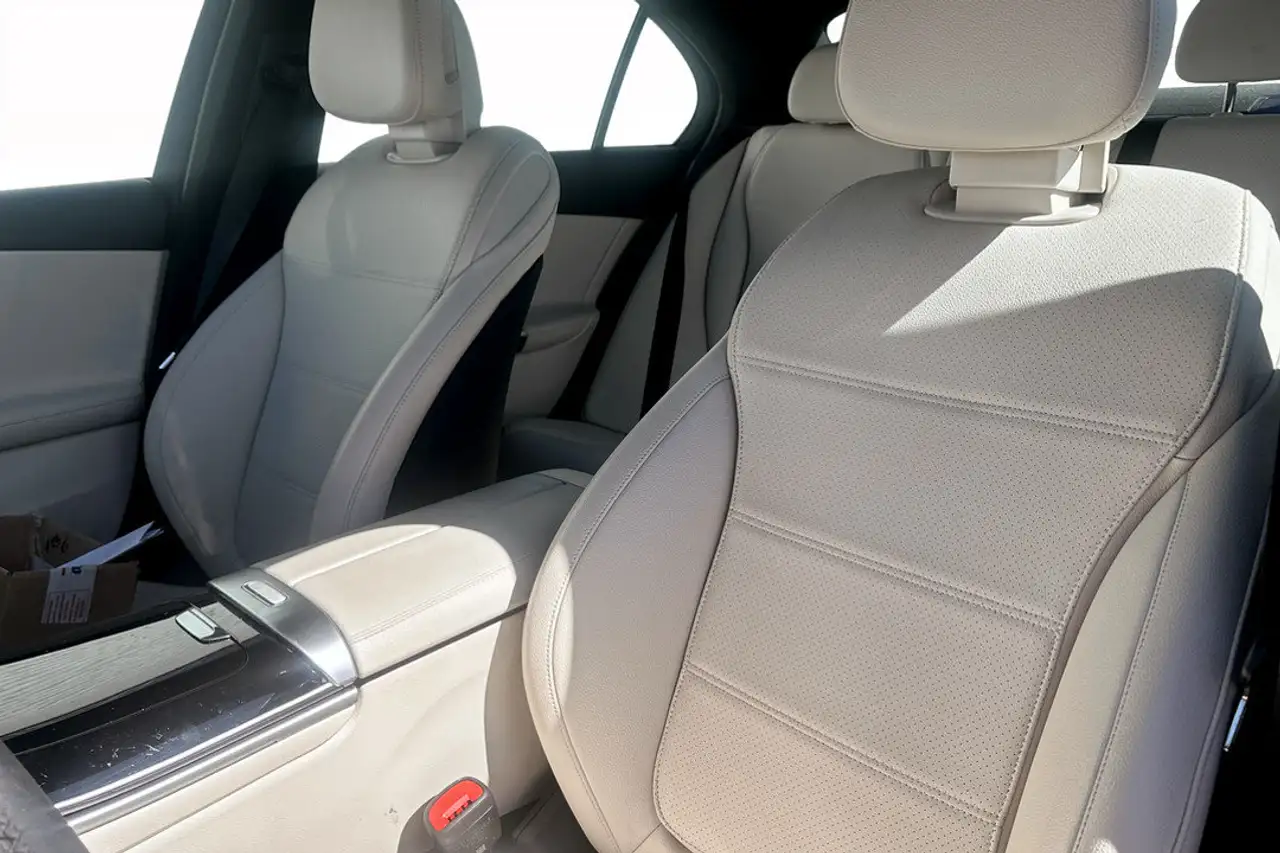 Mercedes-Benz C-Class - Image 10