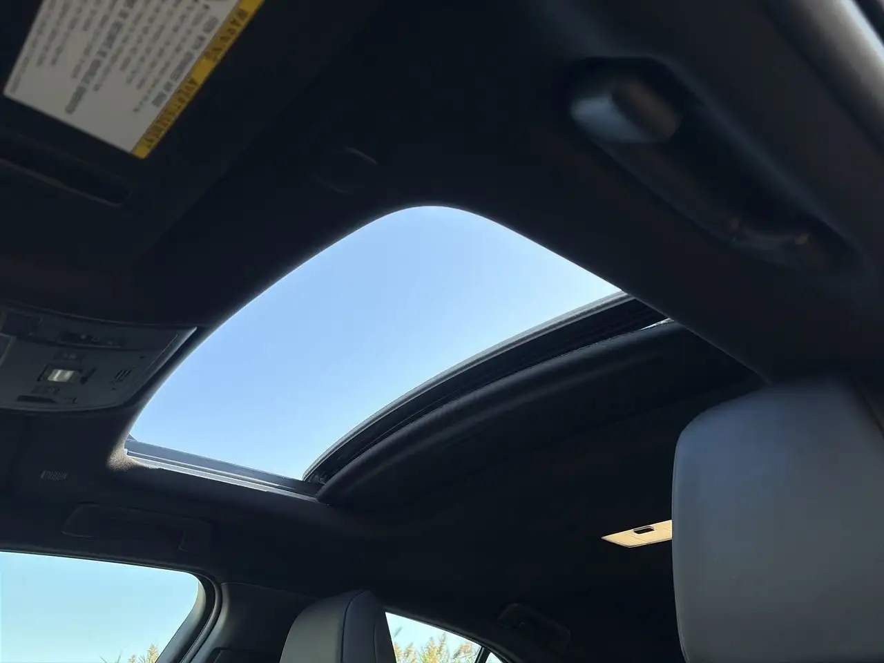Lexus UX - Image 29