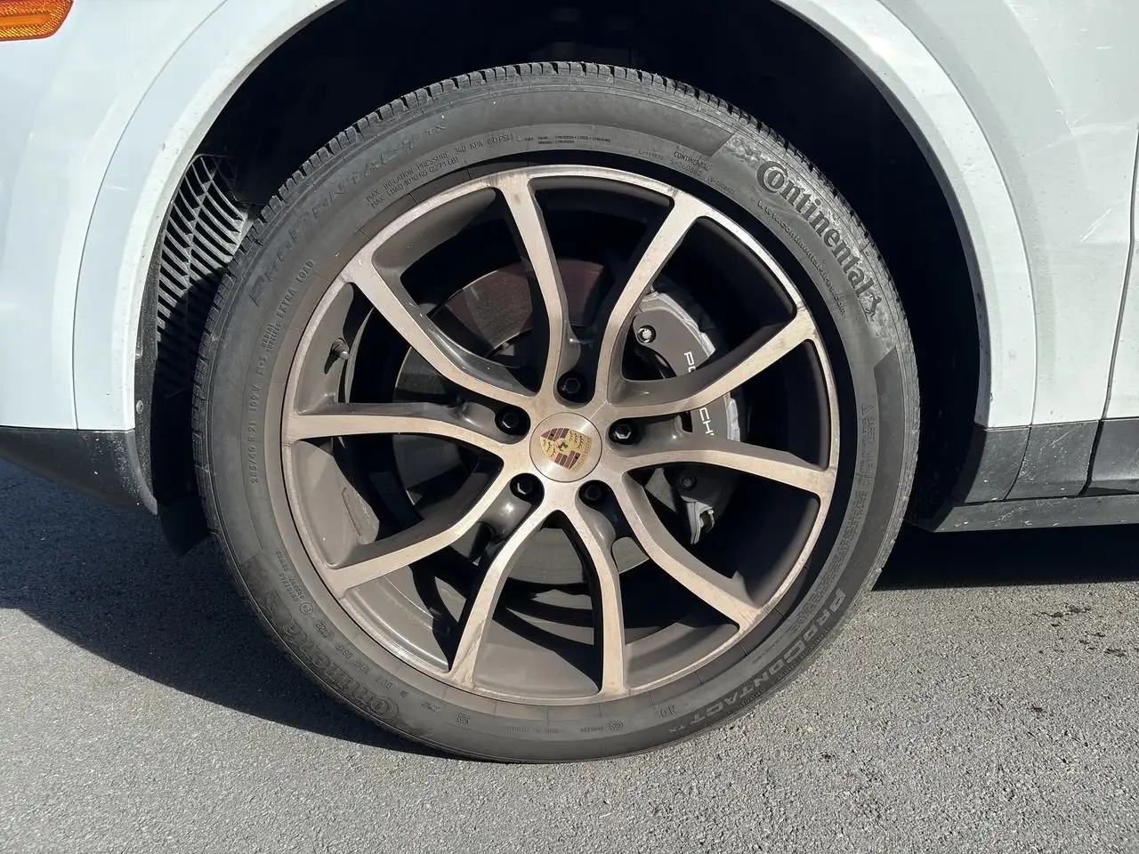 Porsche Cayenne - Image 18