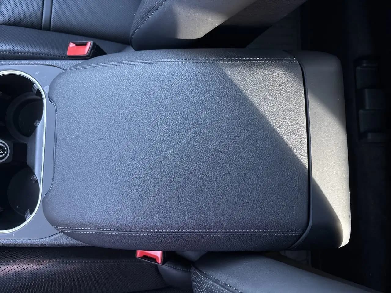 Porsche Cayenne - Image 28