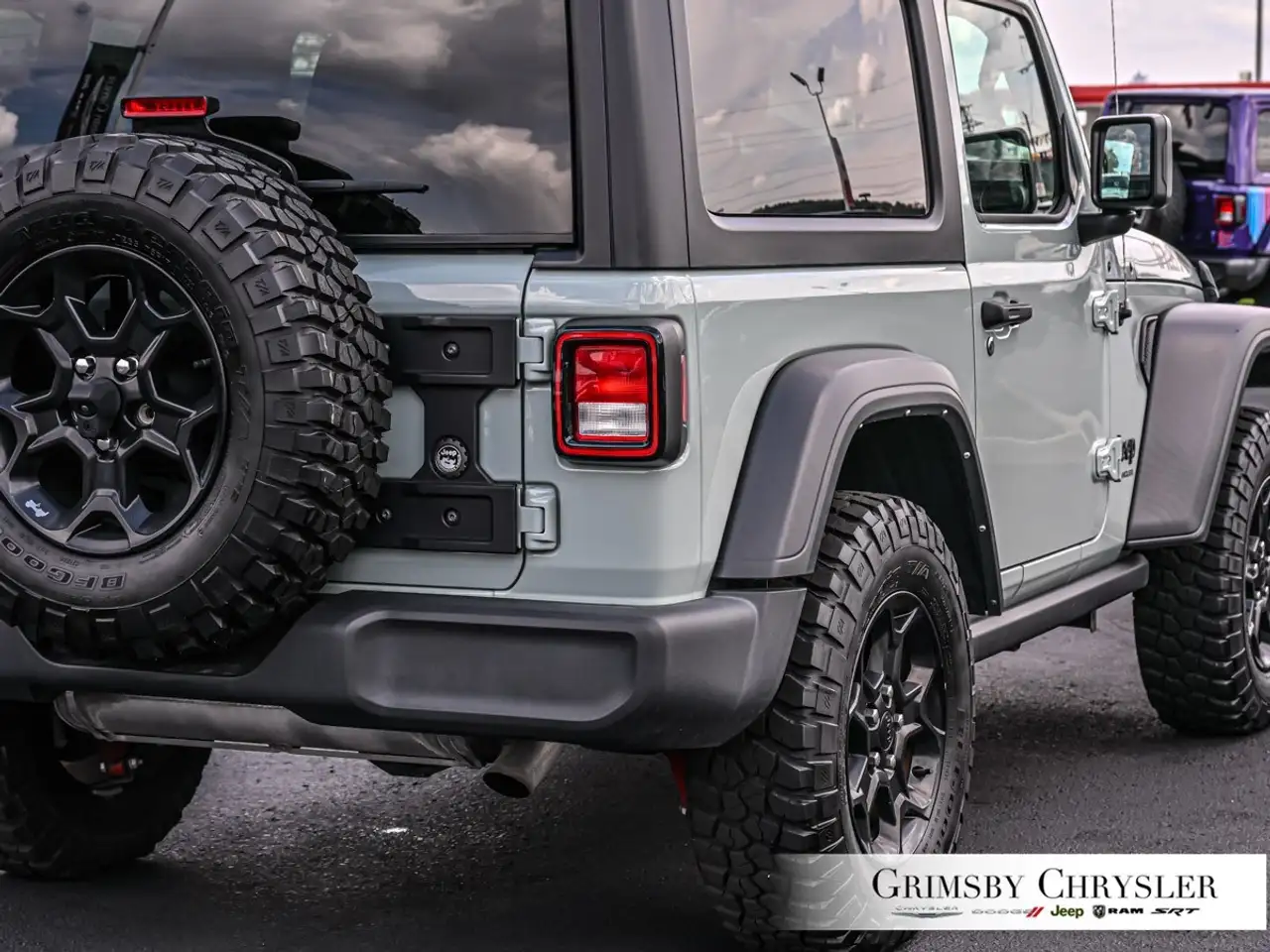 Jeep Wrangler - Image 11