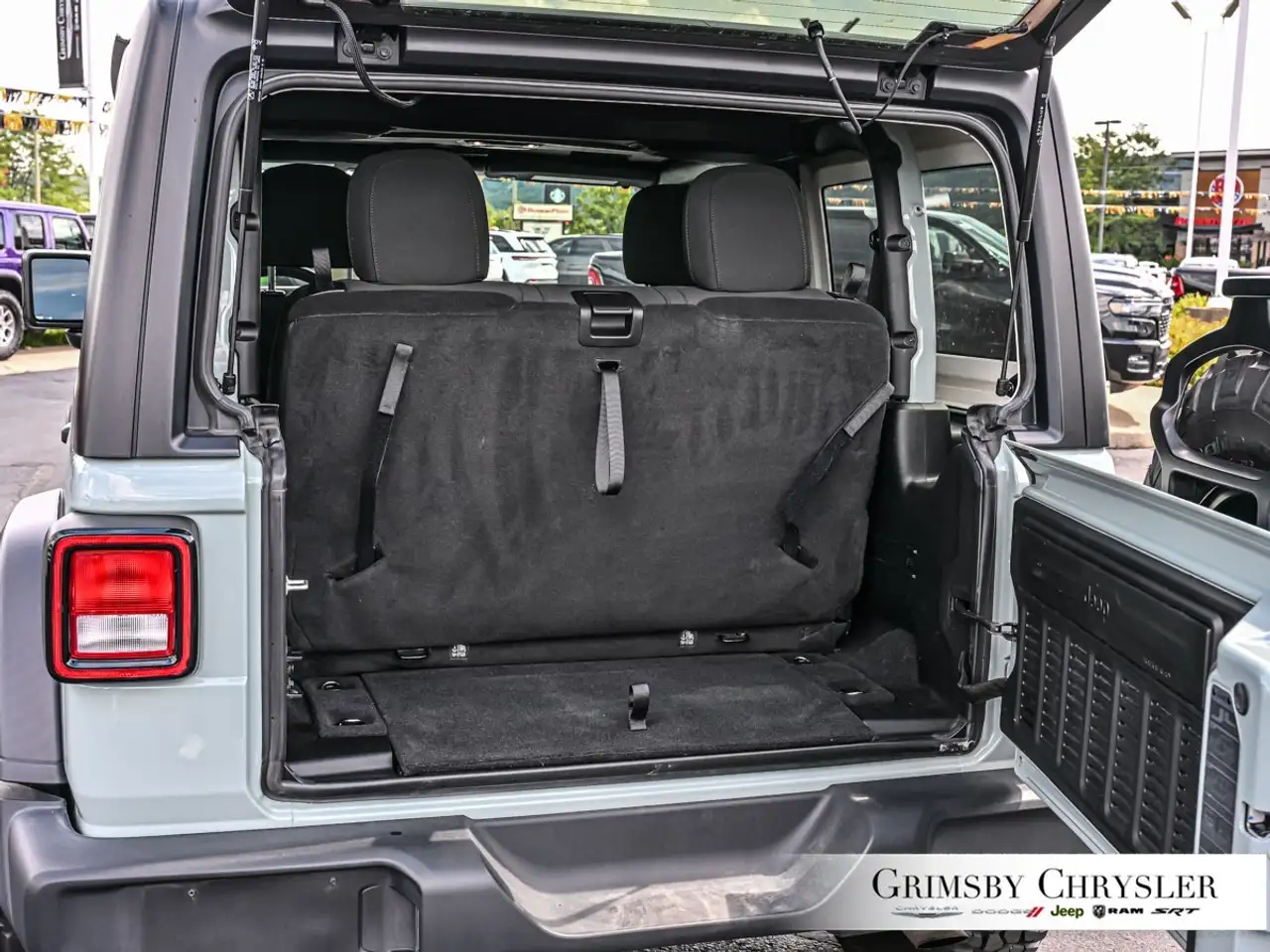 Jeep Wrangler - Image 6