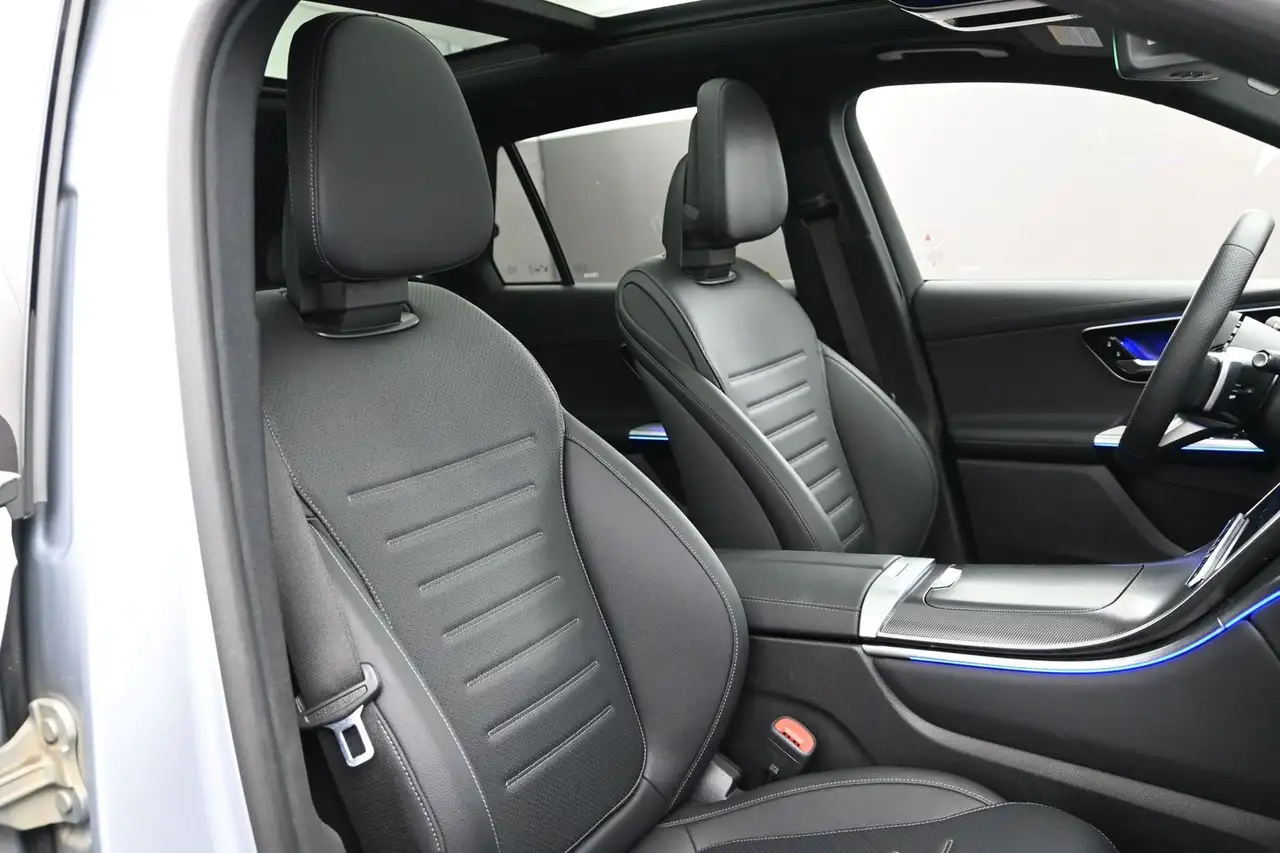 Mercedes-Benz GLC - Image 27