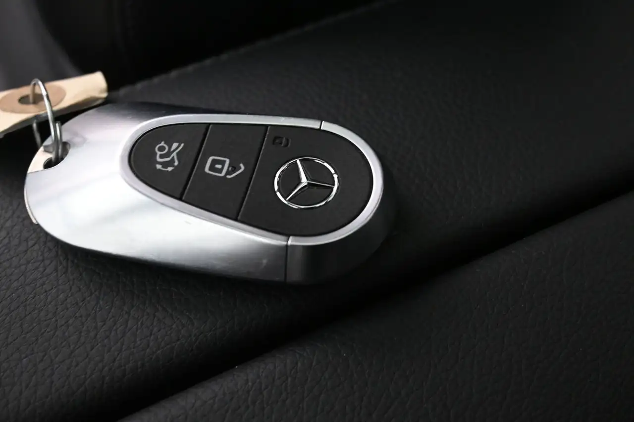 Mercedes-Benz GLC - Image 31