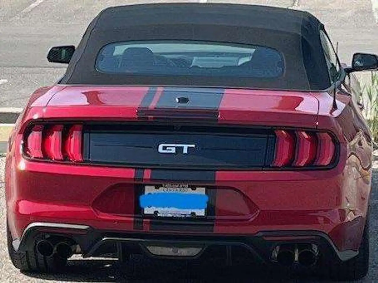 Ford Mustang - Image 4