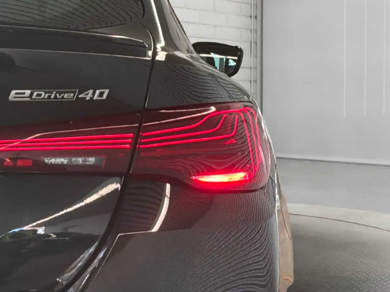 BMW i4 - Image 20