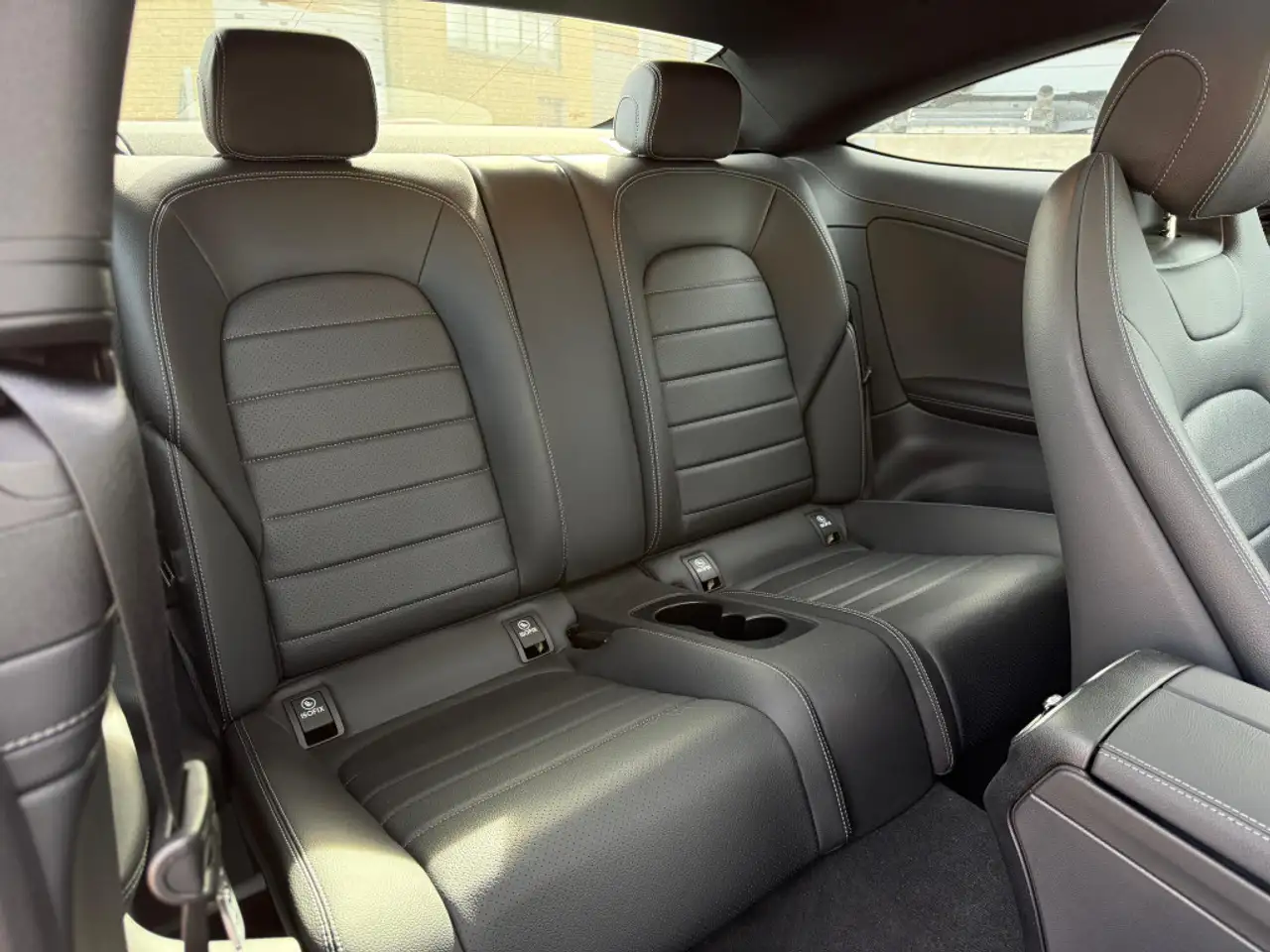 Mercedes-Benz C-Class - Image 12