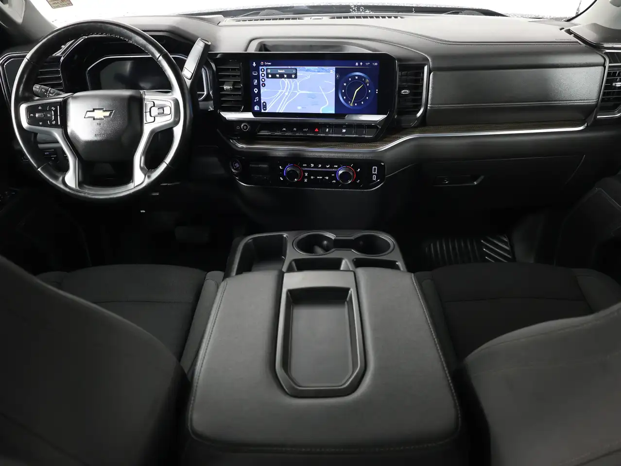 Chevrolet Silverado 1500 - Image 11