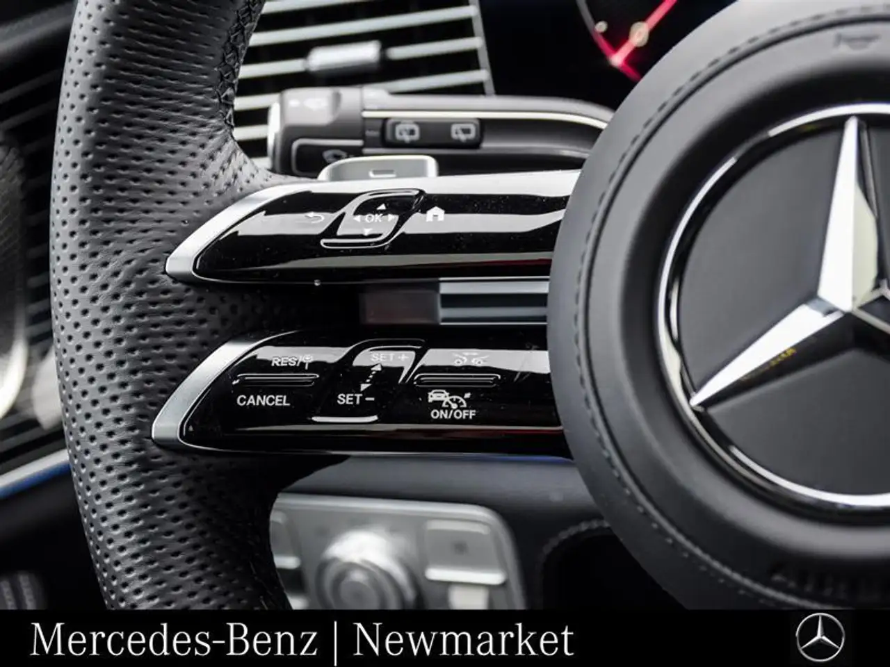 Mercedes-Benz GLS - Image 21