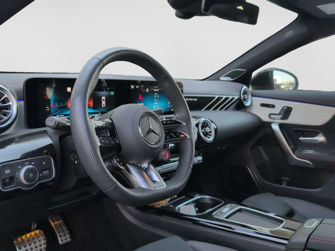 Mercedes-Benz CLA - Image 10