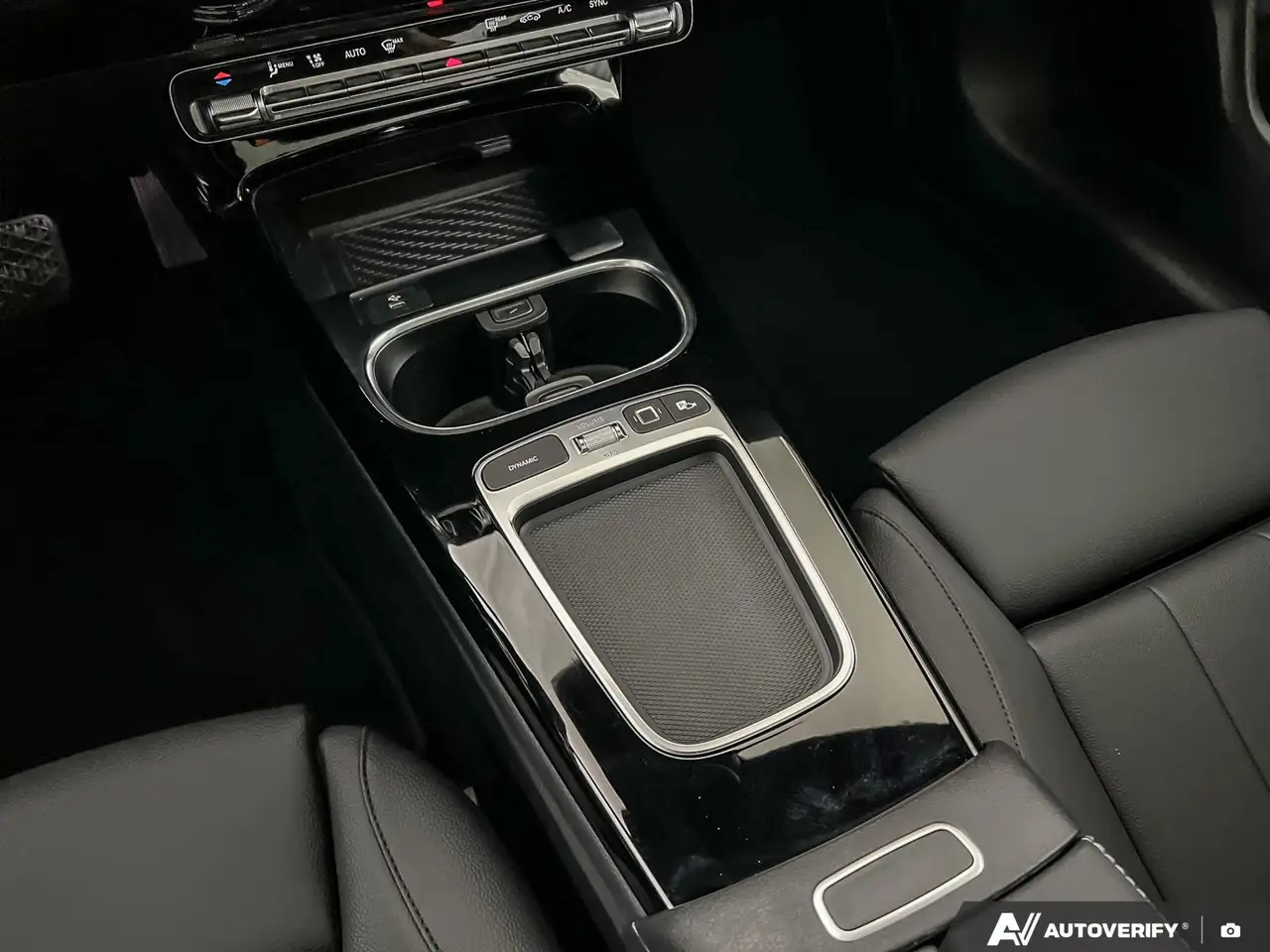 Mercedes-Benz CLA - Image 18