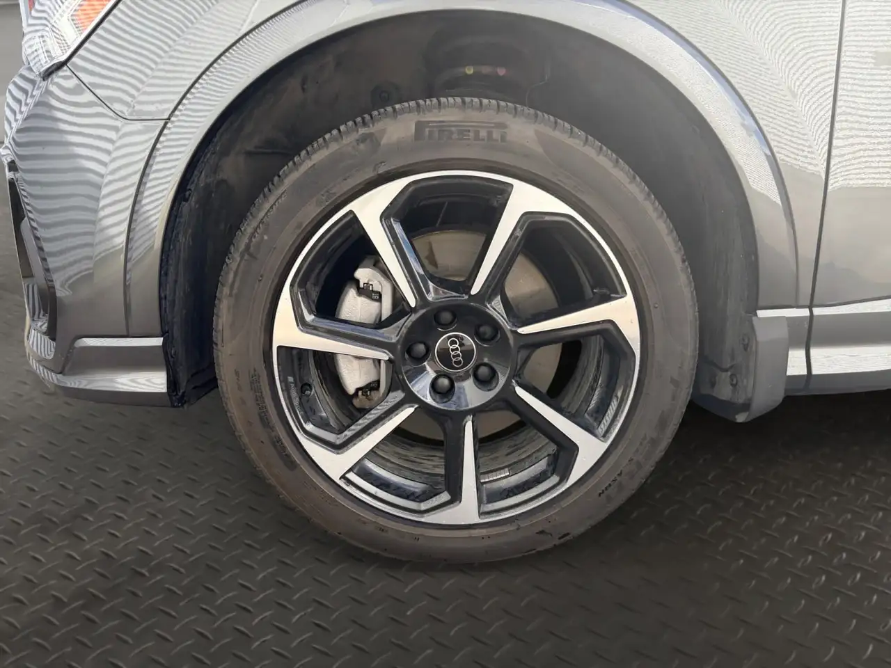 Audi Q3 - Image 19
