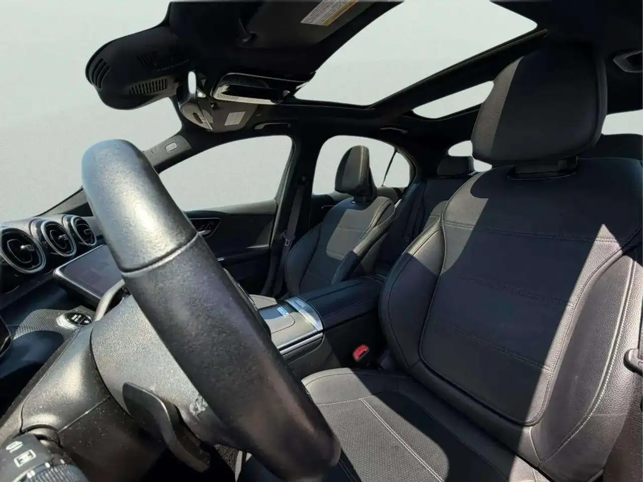 Mercedes-Benz C-Class - Image 16