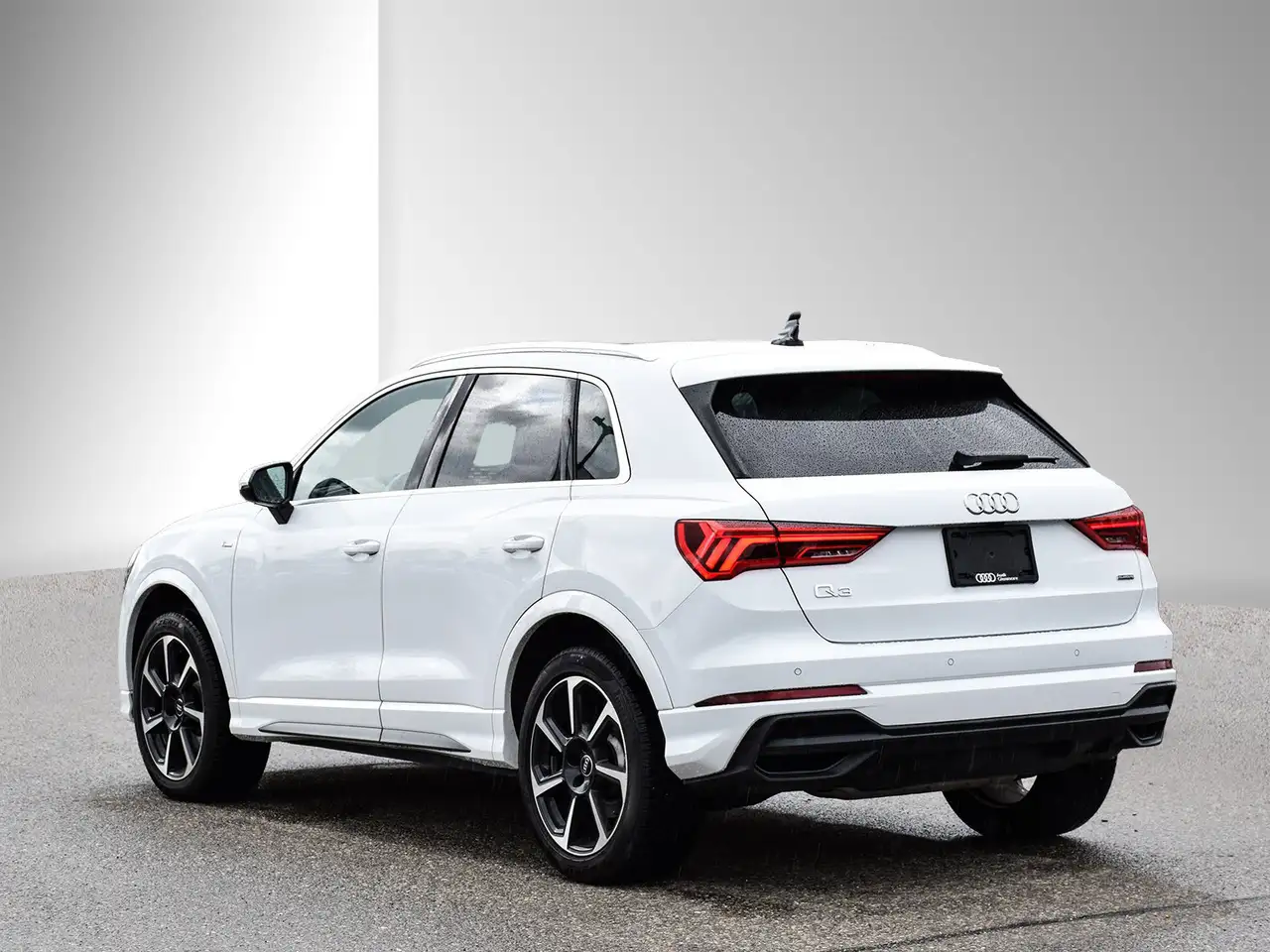 Audi Q3 - Image 31