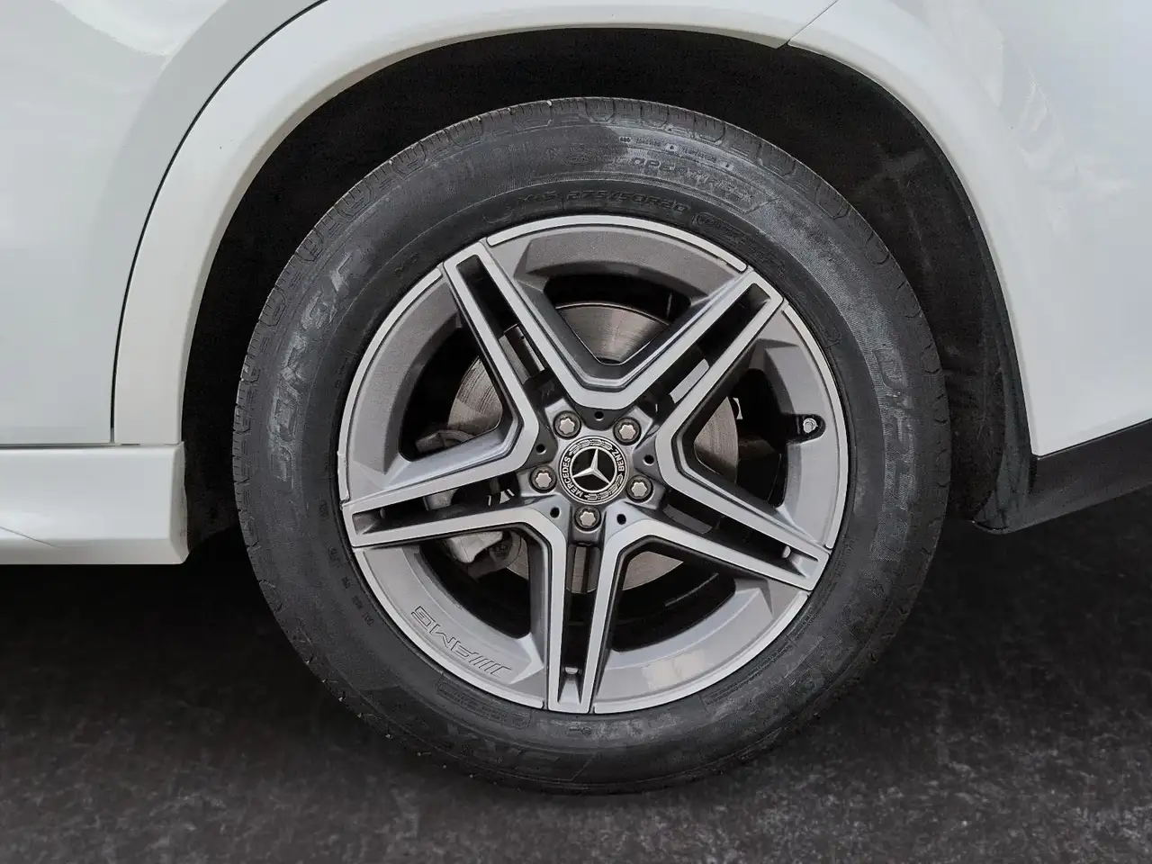 Mercedes-Benz GLE - Image 14