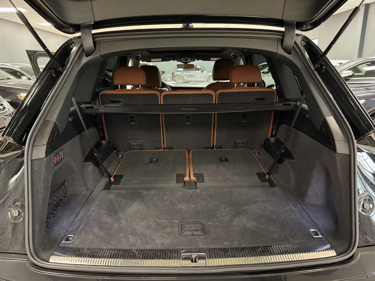 Audi Q7 - Image 21