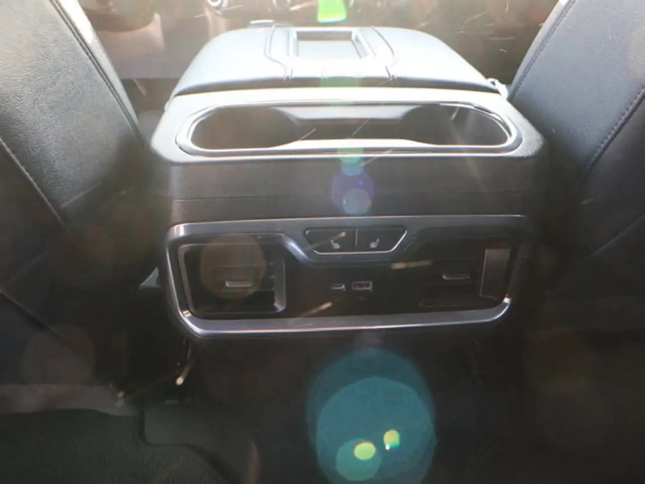 Chevrolet Silverado 1500 - Image 13