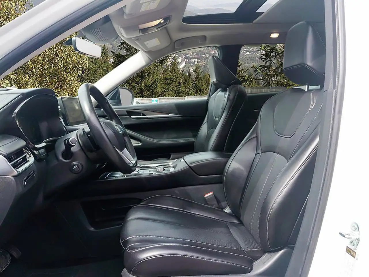 Infiniti QX60 - Image 12