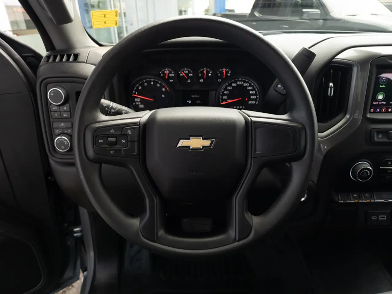 Chevrolet Silverado 1500 - Image 11