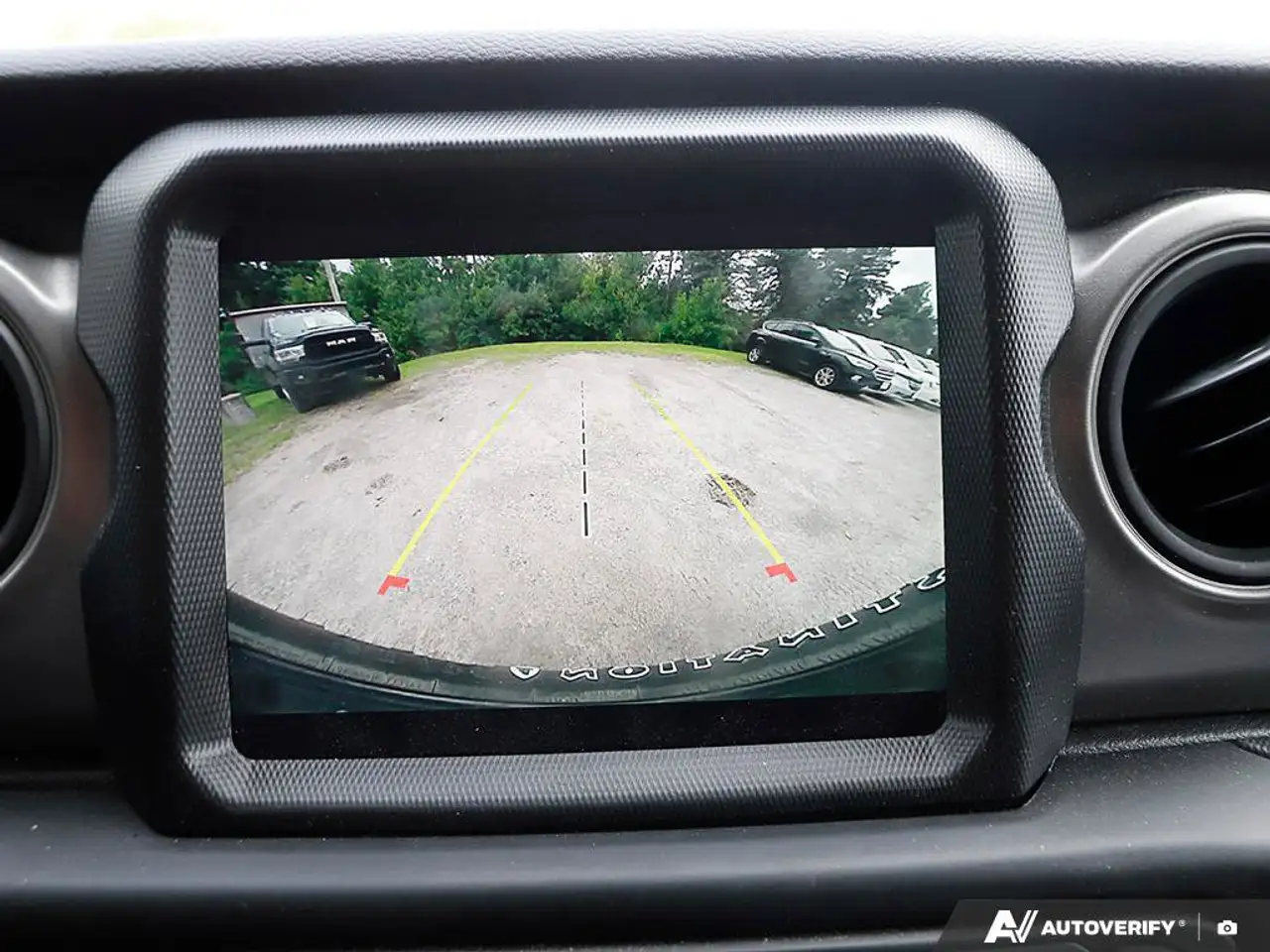 Jeep Wrangler - Image 22