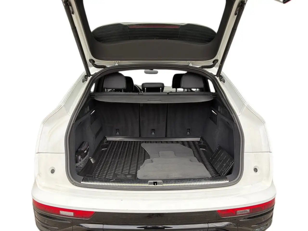 Audi Q5 - Image 21