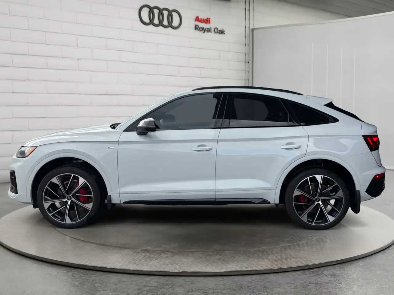 Audi Q5 - Image 8
