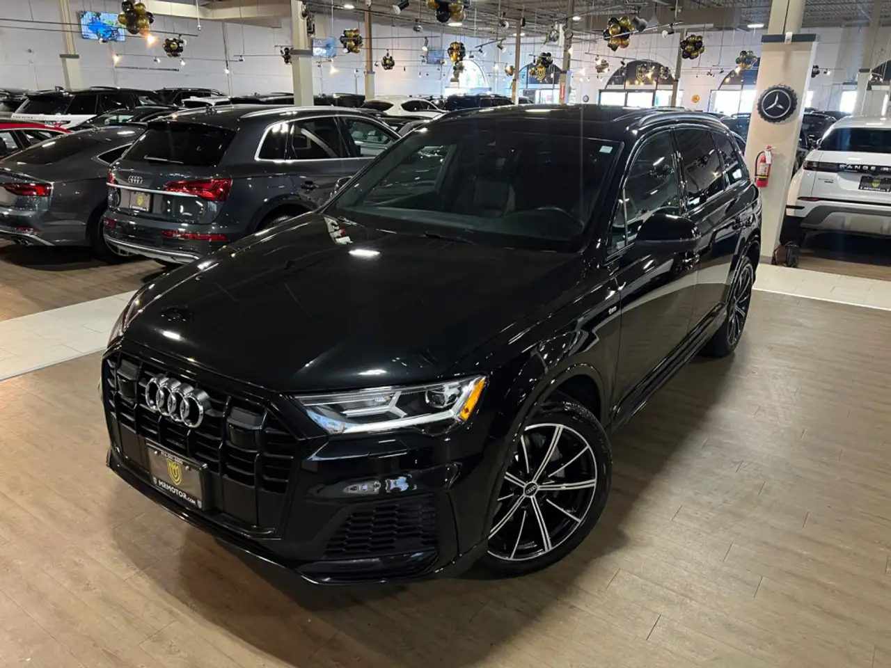 Audi Q7 - Image 10
